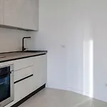 Vila Gioia 8, Emma Sanremo