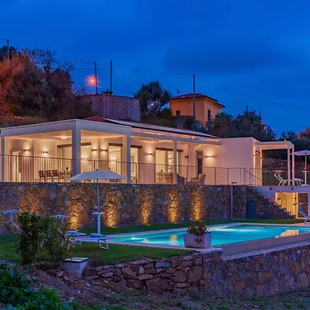 Vila Gioia 8, Emma