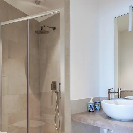 别墅 Gioia 8, Emma *